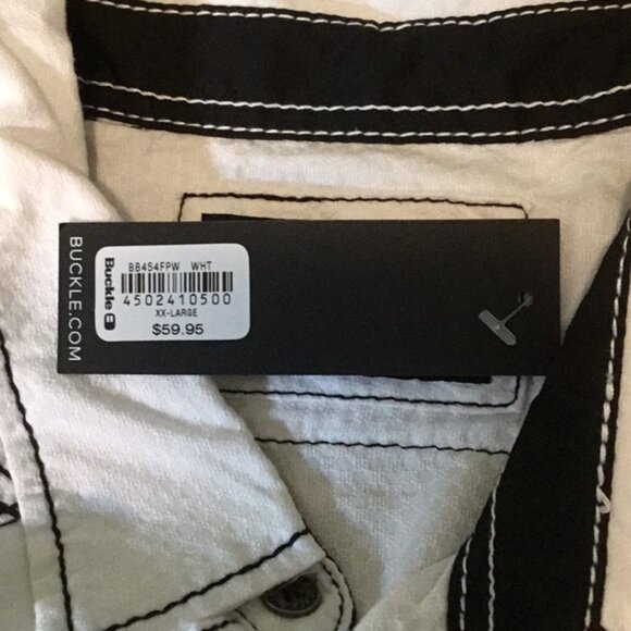 Buckle White Button-Up Shirt with Black Accents - Picture 9 of 11